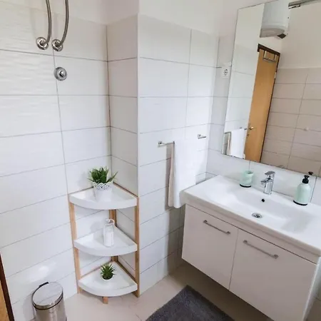 House Of Albina- 10 M Od Mora Prázdninový dům