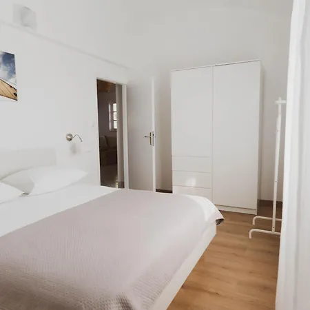 House Of Albina- 10 M Od Mora Ζαντάρ