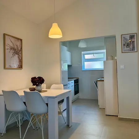 House Of Albina- 10 M Od Mora *