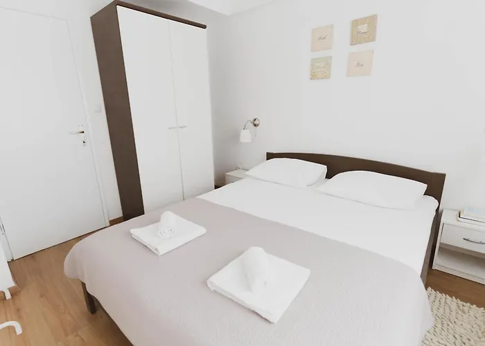 Nyaraló House Of Albina- 10 M Od Mora Zára